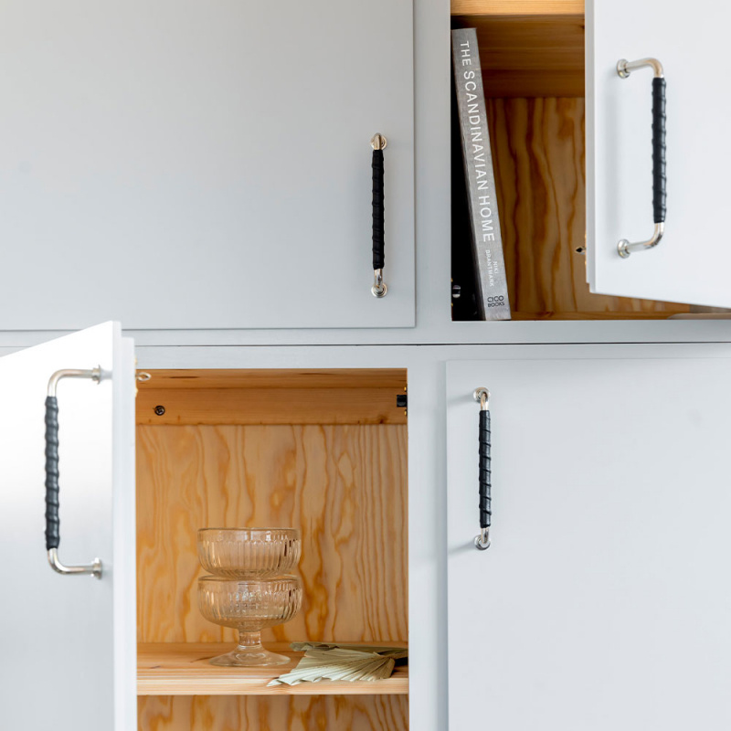 Håndtak 1353 i et vakkert kjøkken fra Funkiskök. Fotograf: Emilia Ahlgren