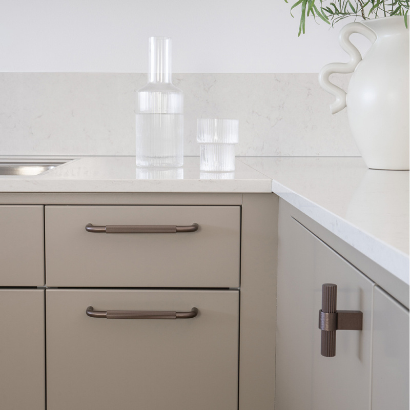 Knott T Helix Stripe - Mørk bronse