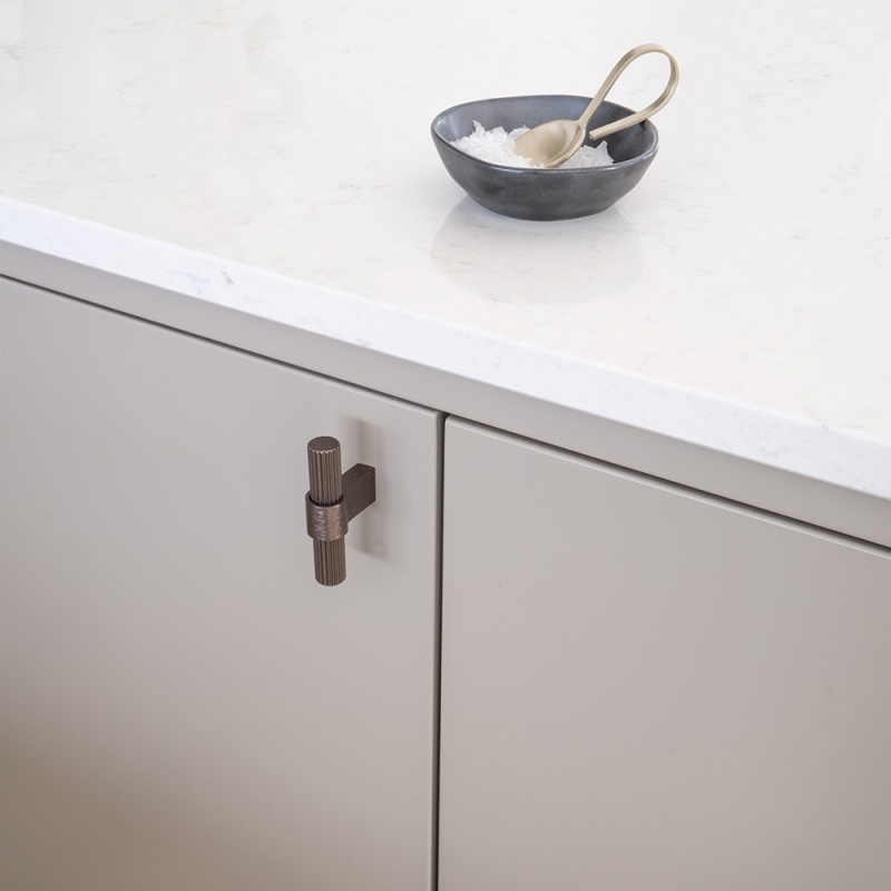 Knott T Helix Stripe - Mørk bronse