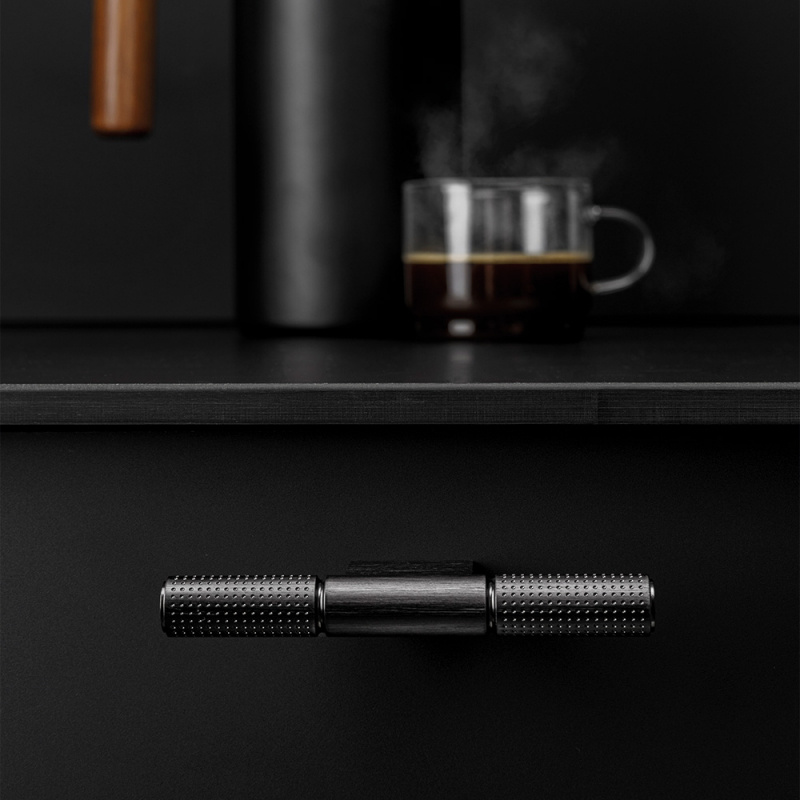 Knott T Point - Børstet sort