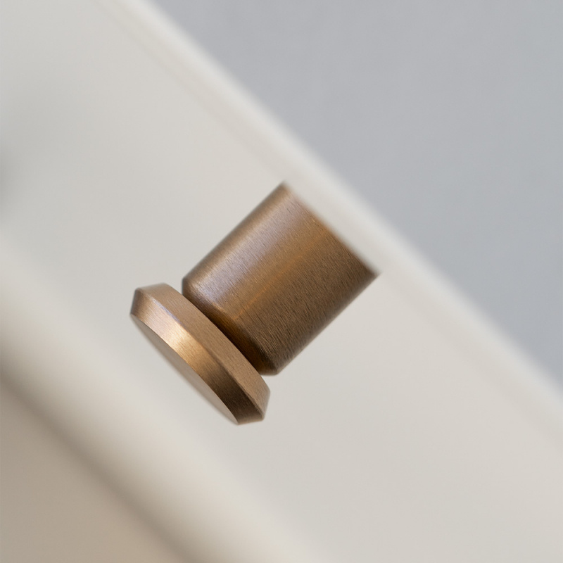 Knott Fase - 23mm - Mørk børstet messing