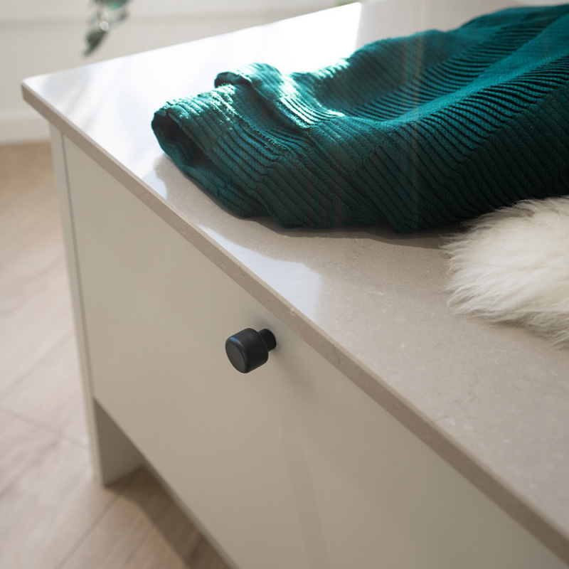 Knott Esther - 28mm - Matt svart