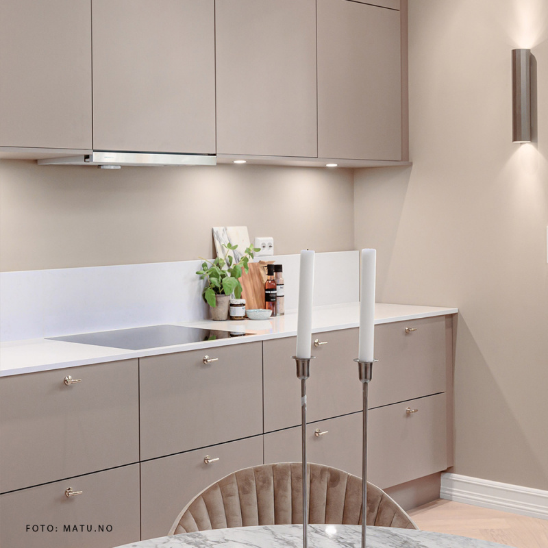 Knott T Uniform - Forniklet