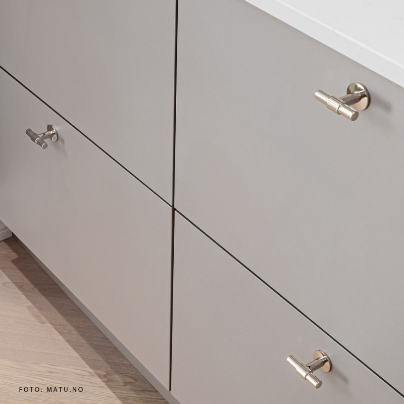 Knott T Uniform - Forniklet