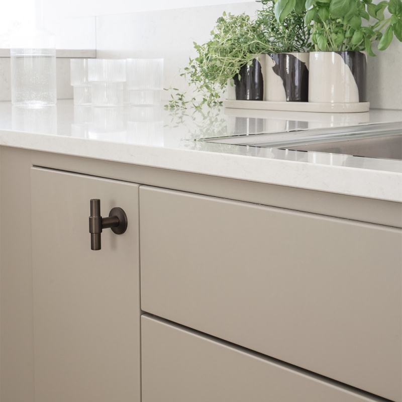 Knott T Uniform - Brunet messing