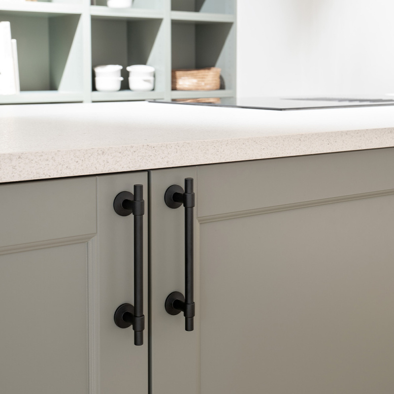 Håndtak Uniform - 128mm - Matt svart