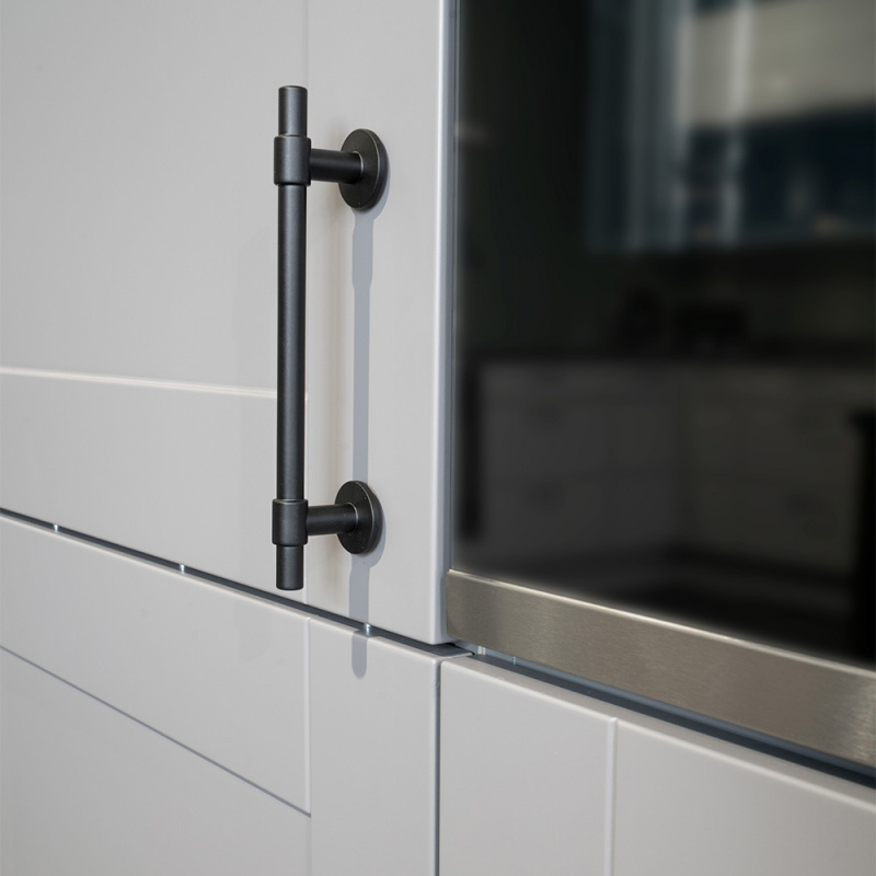 Håndtak Uniform - 128mm - Matt svart