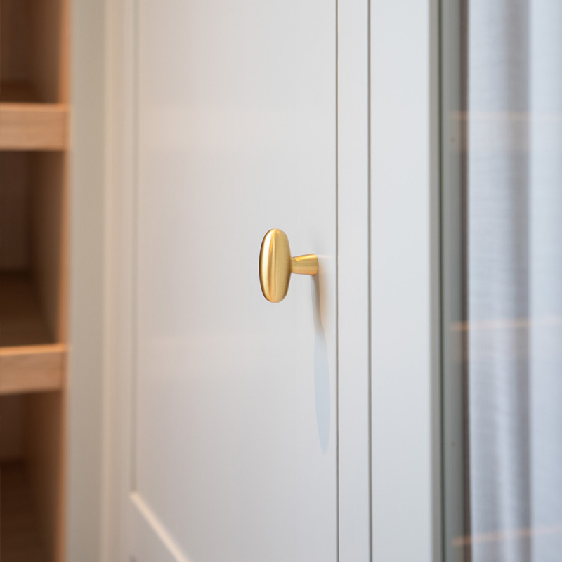 Knott T Oliver - Børstet messing