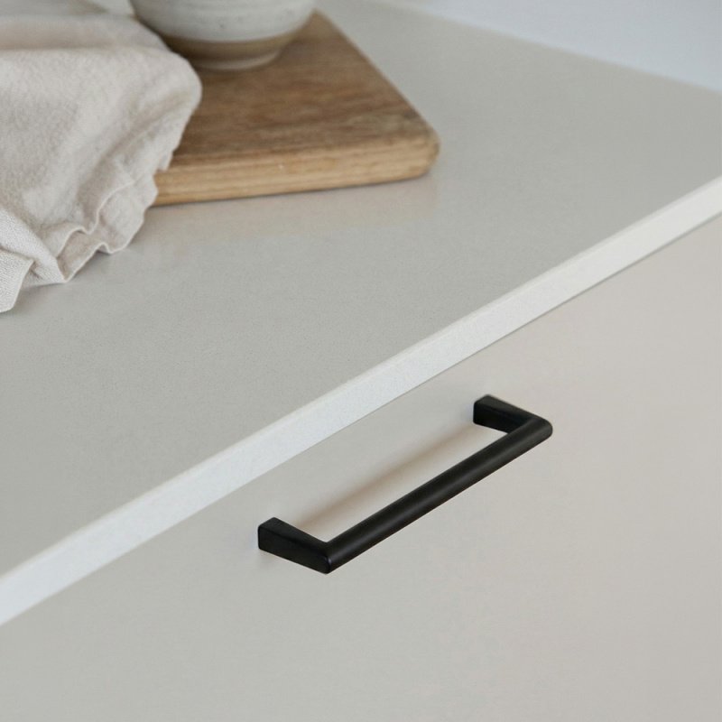 Håndtak Agnes - 128mm - Matt sort