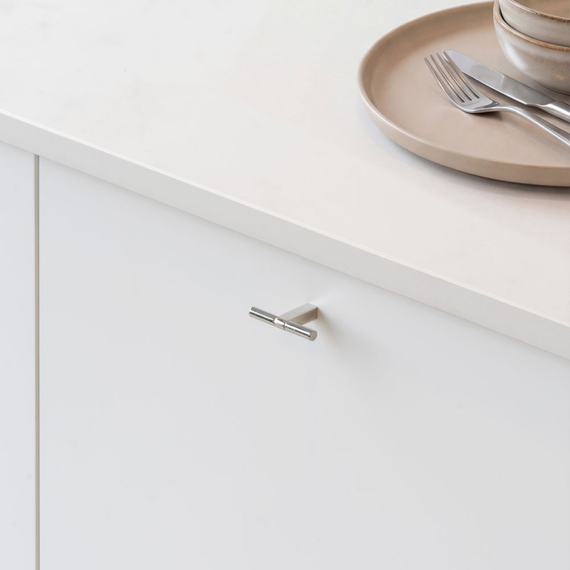 Knott T Petit - Forniklet