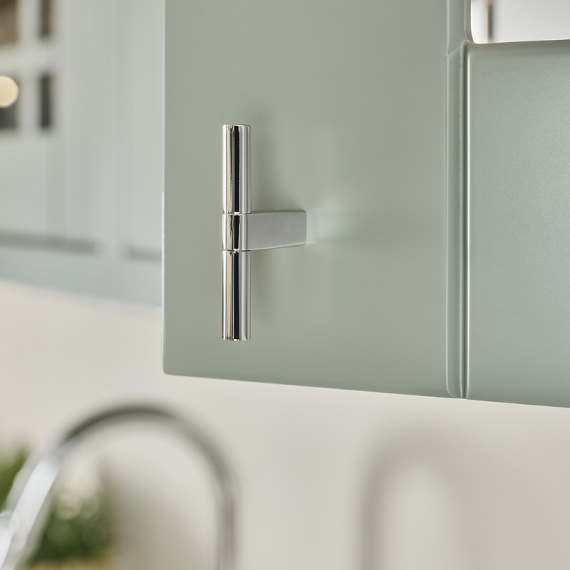 Knott T Petit - Forniklet