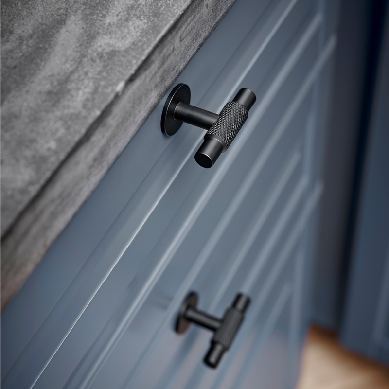 Knott Manor T - Matt sort