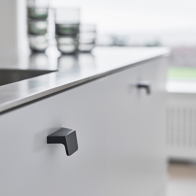 Knott Envelope - Børstet svart