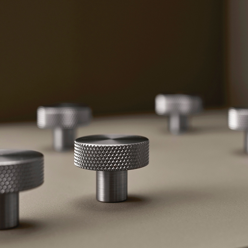 Knott Simon - Rustfri look