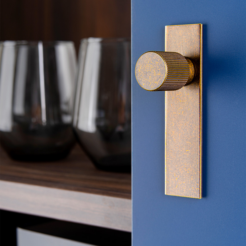 Knott Arpa - Bakplate - Antikk messing