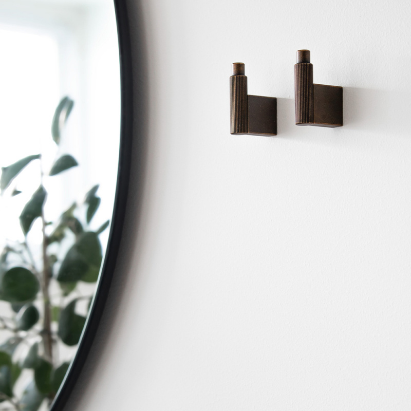 Knagg Arpa - Antikk messing