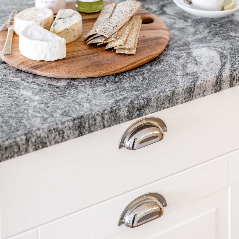 Skålhåndtak 3922 forniklet. Foto: Härjedalskök