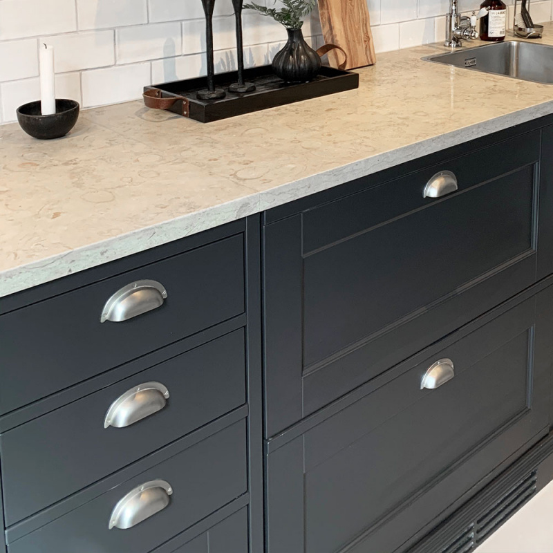 Skålhåndtak 3922 Rustfri. Foto: Forma Kök