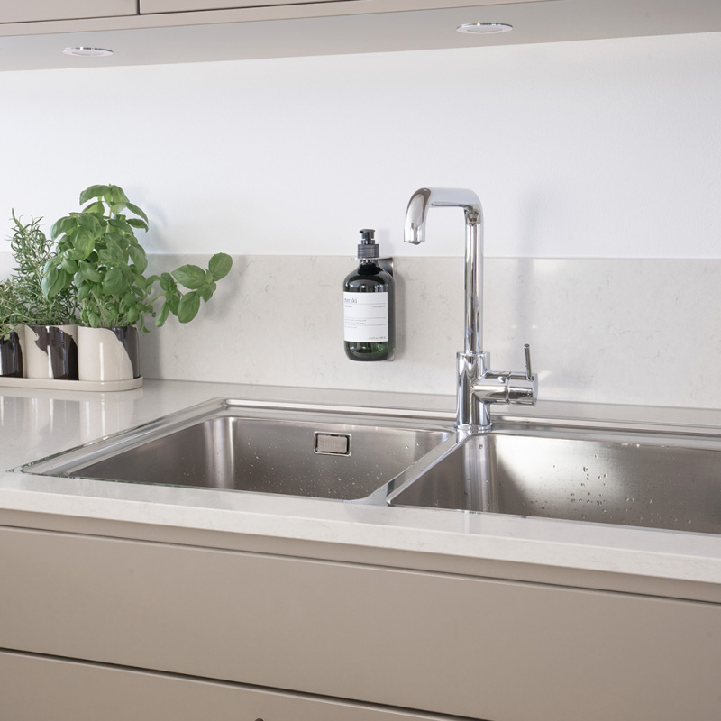 Base - Såpepumpeholder - Børstet rustfritt