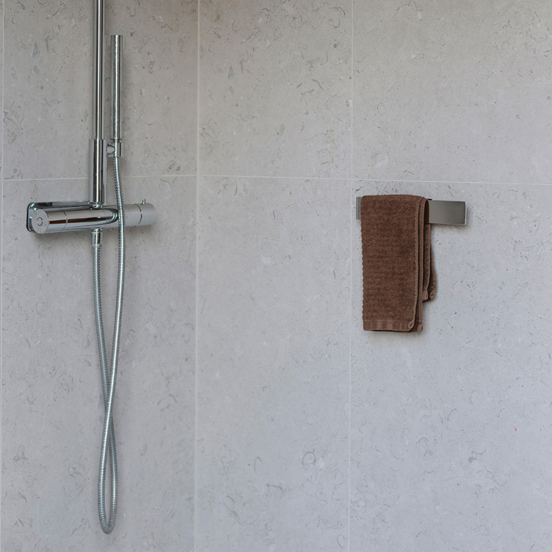 Base - Håndkleholder - Børstet rustfritt