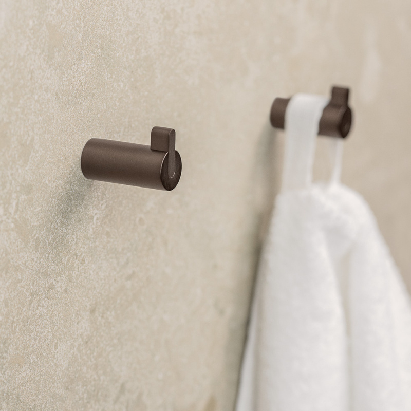 Flow - Enkel knagg - Brunet messing