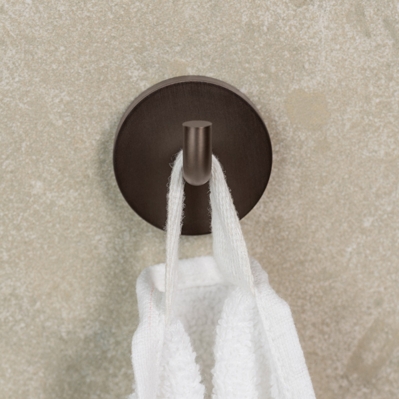 Calm - Enkel knagg - Brunet messing