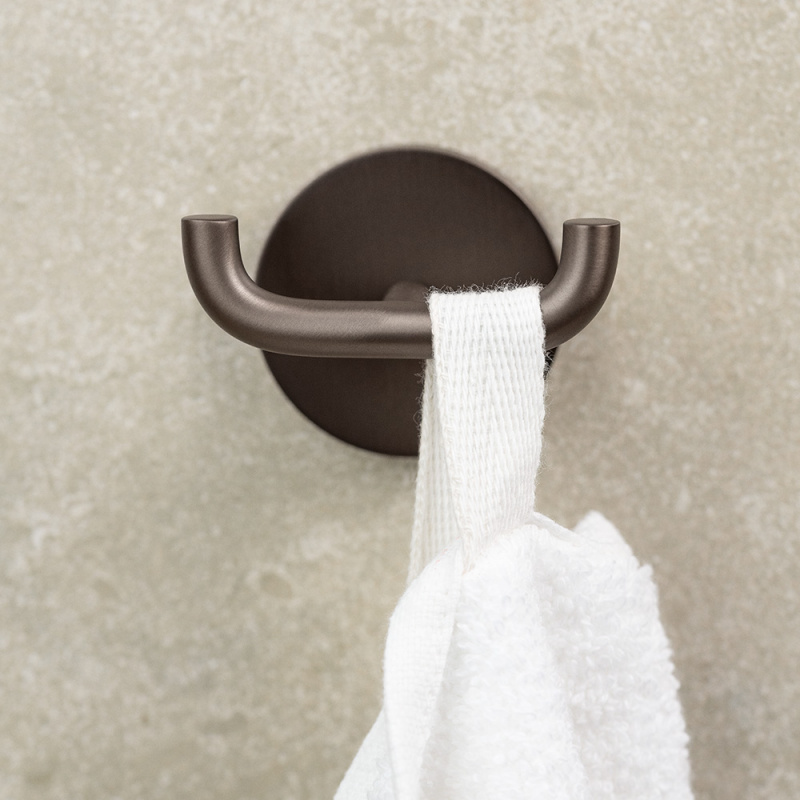 Calm - Dobbel knagger - Brunet messing