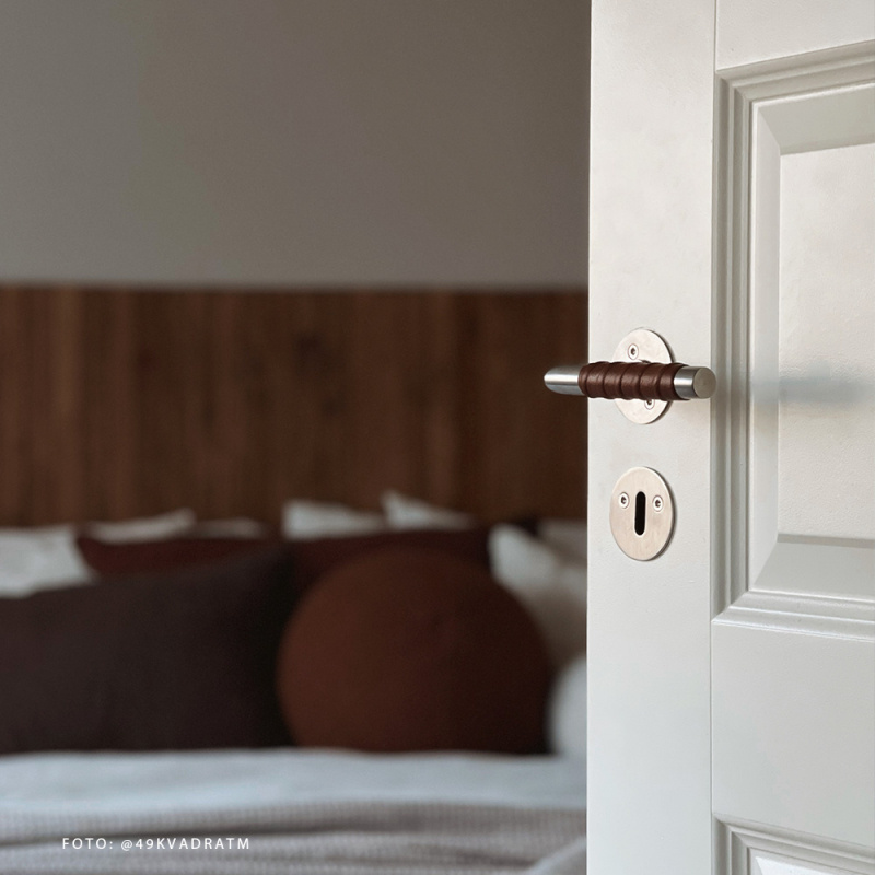 Dørhåndtak Kastrup 04 - Rustfritt Lær/brun