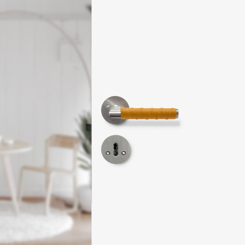 Dørhåndtak Kastrup 04 - Rustfritt Lær/natur