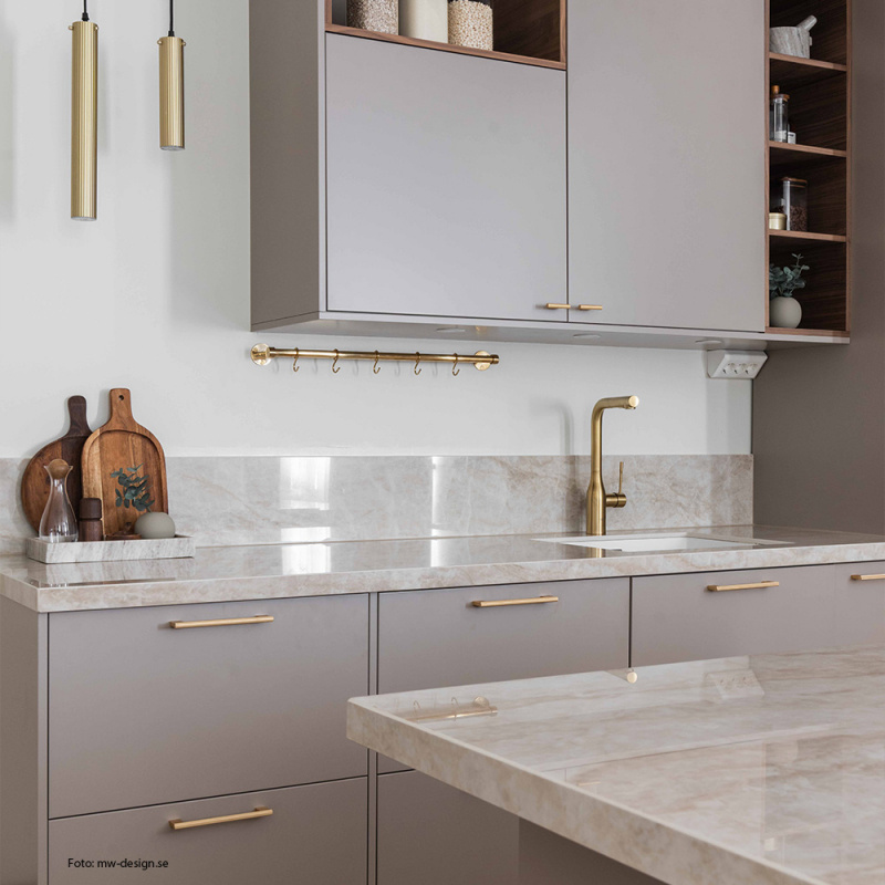 Veggoppbevaring til kjøkken Aveny - 600mm - Komplett - Polert Ubehandlet Messing