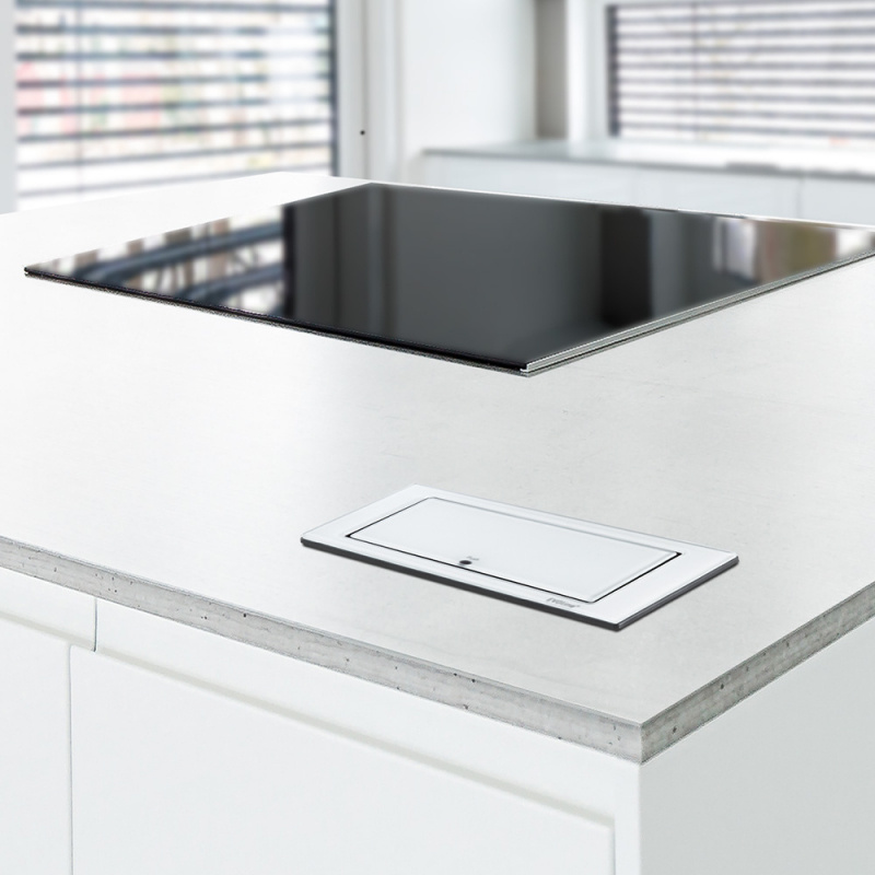 Powerbox Backflip - Strømuttak og USB-C - Rustfri look