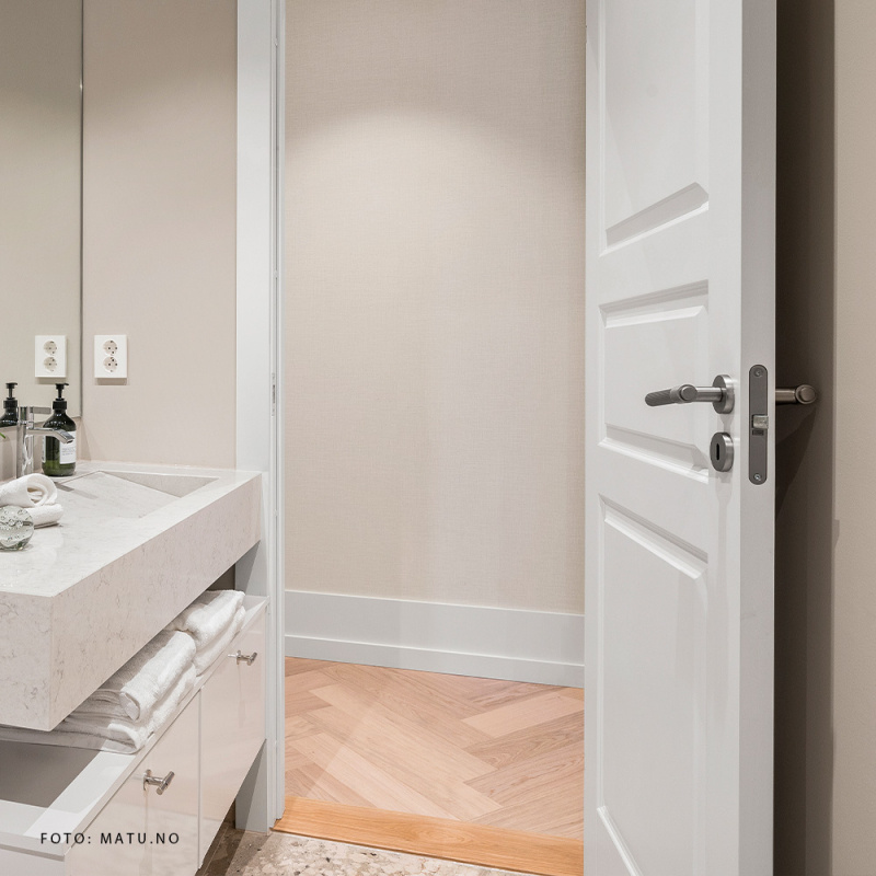 Dørhåndtak Helix 200 Stripe - Rustfri look