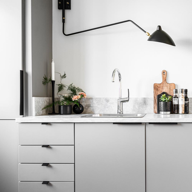 Edge Straight, børstet svart. Foto: hemisfar.com