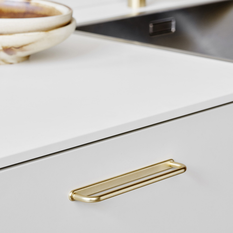 Håndtak D-Lite - Børstet messing