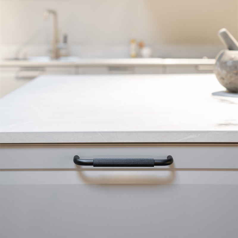 Håndtak Helix - Matt Svart