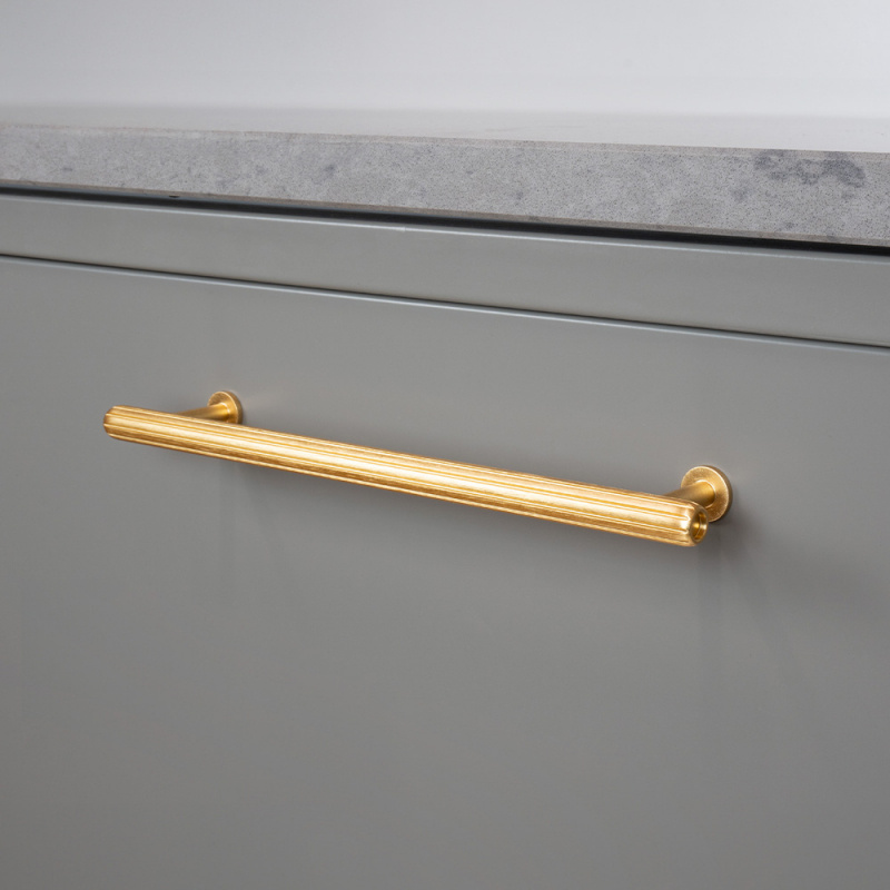 Håndtak Rille mini - Børstet messing