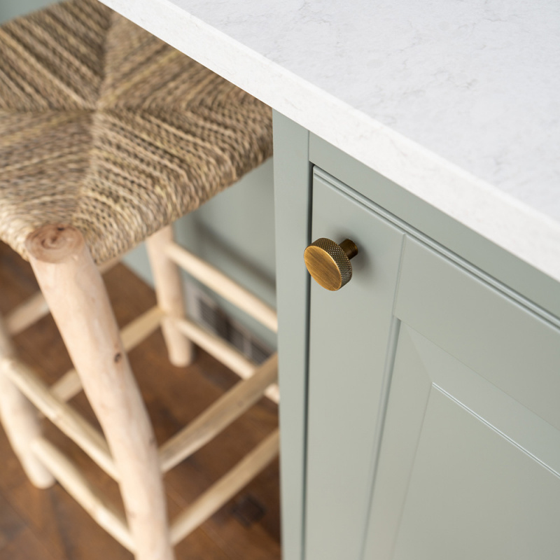 Knott Flat - Antikk bronse