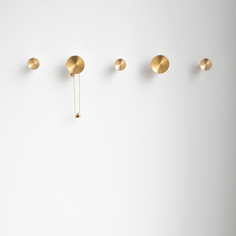 Knagg Sture - Børstet messing obeh.