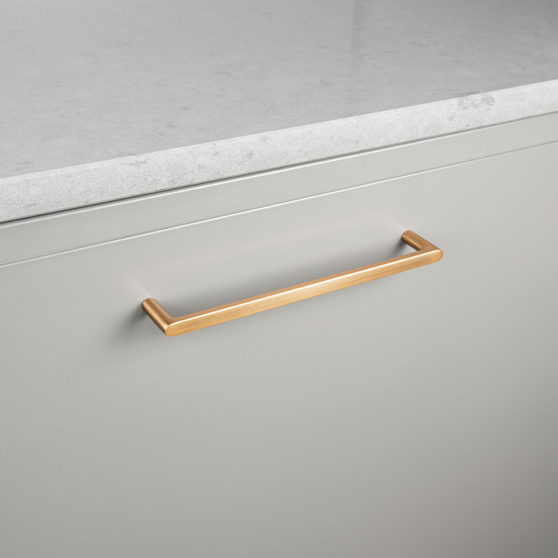 Håndtak Pura - Børstet messing