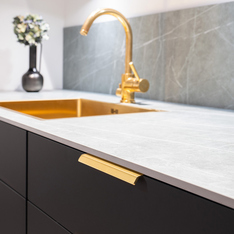 Profilhåndtak Side - Børstet messing